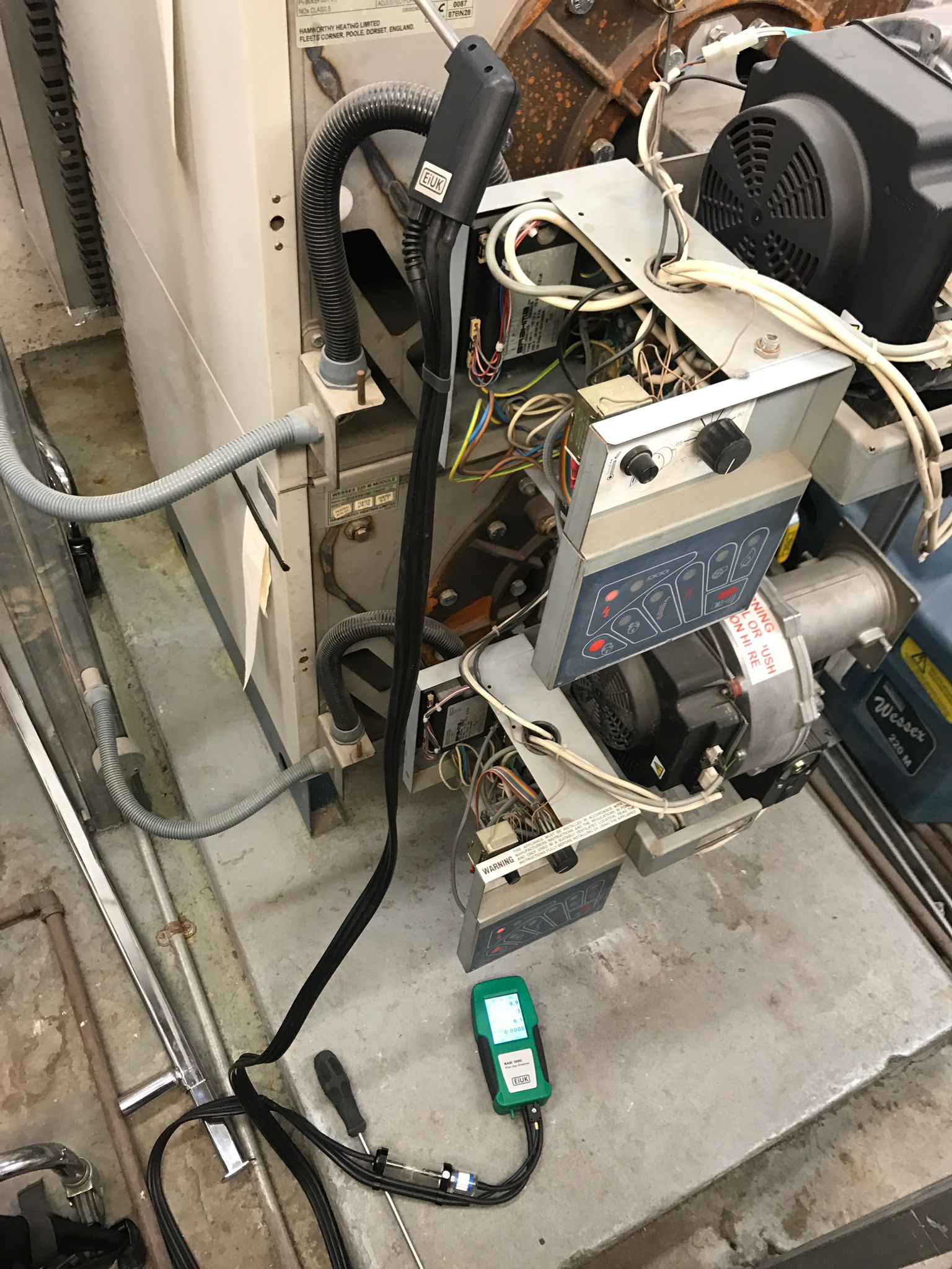 gas safe registered engineer near me Hornsey, N8